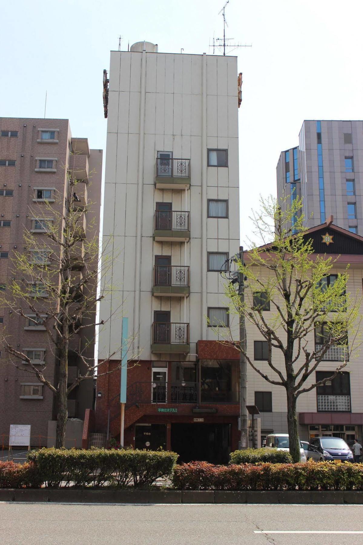 Heiwadai Hotel Honkan Fukuoka  Exterior foto